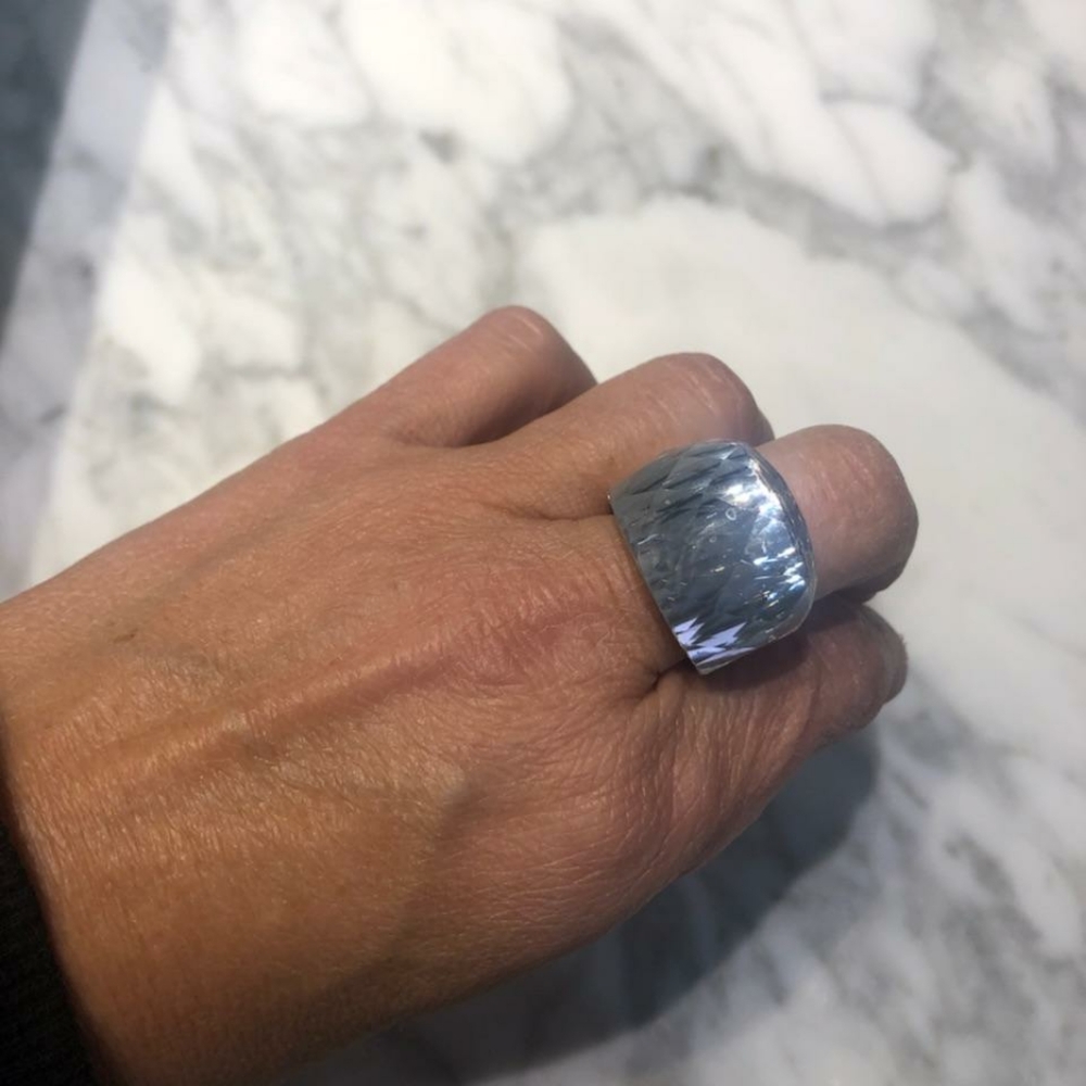 Ring - Picture 3 of 4